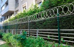 Düzlemsel Jiletli Tel